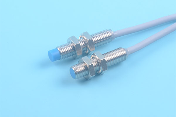 M8圆柱形接近91水蜜桃在线观看